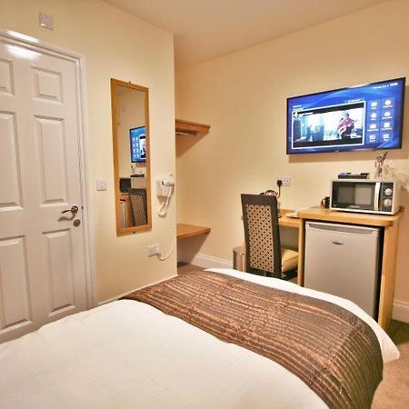 Central Studios Gloucester Place By Roomsbooked Cheltenham Dış mekan fotoğraf