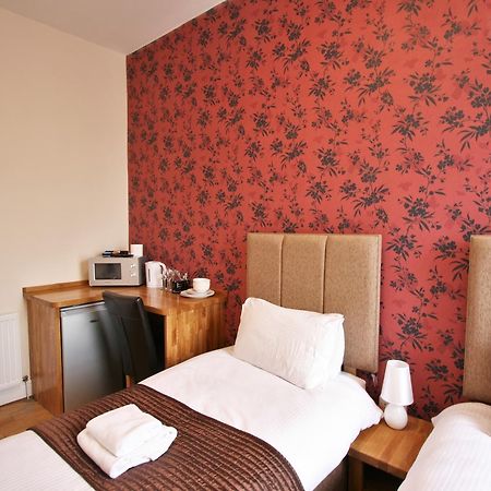 Central Studios Gloucester Place By Roomsbooked Cheltenham Dış mekan fotoğraf
