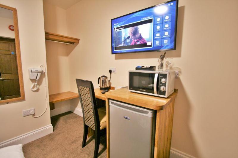 Central Studios Gloucester Place By Roomsbooked Cheltenham Dış mekan fotoğraf