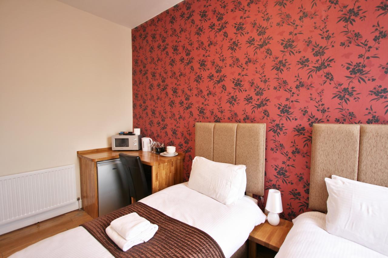 Central Studios Gloucester Place By Roomsbooked Cheltenham Dış mekan fotoğraf