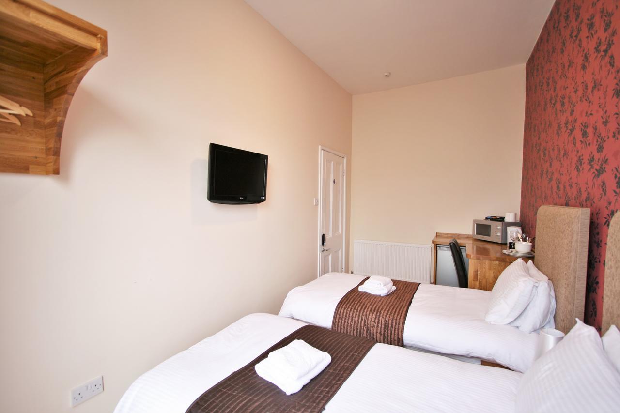 Central Studios Gloucester Place By Roomsbooked Cheltenham Dış mekan fotoğraf