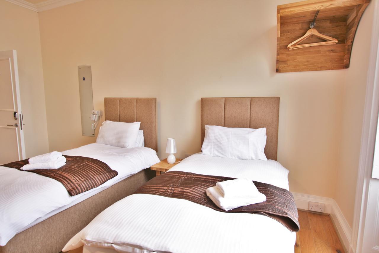 Central Studios Gloucester Place By Roomsbooked Cheltenham Dış mekan fotoğraf